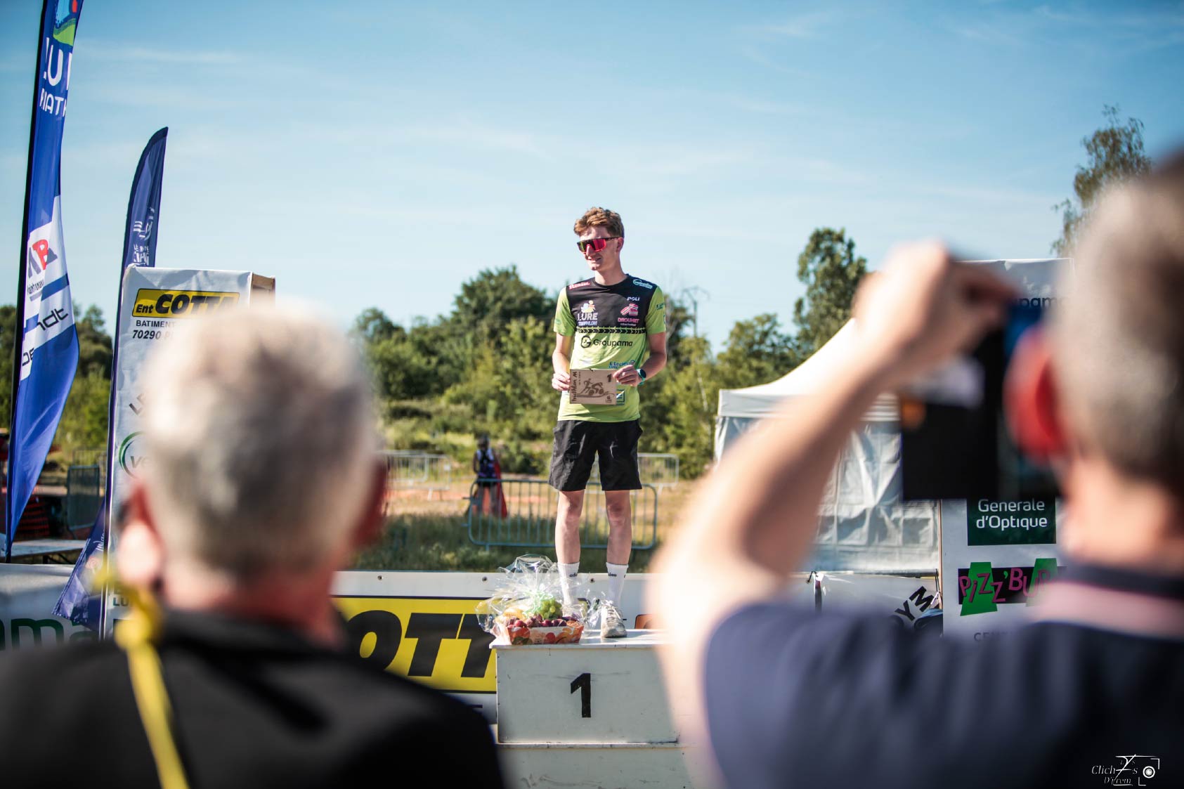 Podium JUM